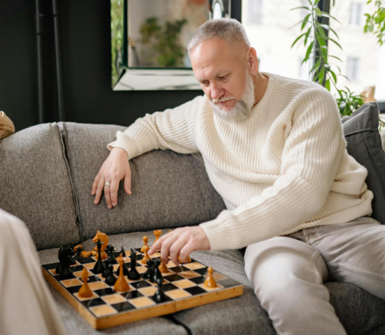 How Memory Programs Improve Cognitive Health in Seniors